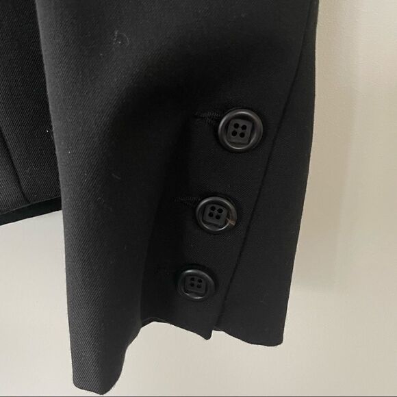 Nanette Lepore Boxy Tailored Black Blazer w/ Shoulder Pads - Picture 5 of 13